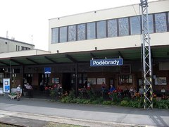 Poděbradský TIC nově sídlí v nádražní budově z roku 1931. Rozhovor se zřizovatelem TIC Pavlem Hlaváčem
