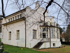 Základní umělecká škola v Černošicích bude mít novou přístavbu. Město vyhlásilo architektonickou soutěž