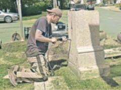 Zvelebování návsi ve Vraníně zdárně pokračuje