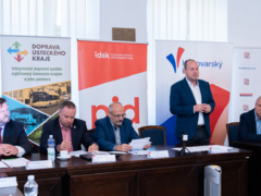 Nové autobusové linky i uznávaní tarifů. Přínosy projektu Čtyřmezí pocítí i cestující na Rakovnicku