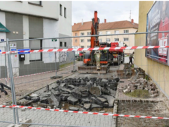 Vítězný projekt loňského ročníku participativního rozpočtu se realizuje. Vznikne posezení před knihovnou