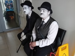 V Kolíně porušovali předpisy Laurel a Hardy. Strážníci pro jejich grotesku neměli pochopení