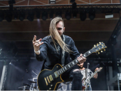 Na power metalu oceňuji melodické a zapamatovatelné nápěvy, říká zpěvák čáslavské kapely Rebel Adam Langr