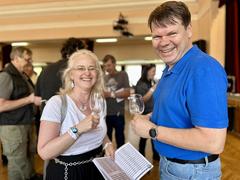 FOTO: I letos se ti praví milovníci vína sešli u příležitosti Hustopečské pečeti a Májové výstavy vín