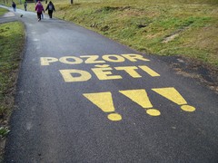 Nové zpomalovací prahy u ZŠ Letní pole zvýší bezpečnost dětí