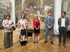 OBRAZEM: Vydejte se po stezce Alfonse Muchy a navštivte výstavu Mucha a fotografie v Moravském Krumlově