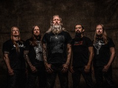 Srpnový rock-metalový svátek Rock Castle v Moravském Krumlově je pomalu tady. Oslavte ho také