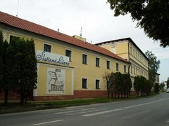 Lázně Toušeň zvou na dortík a na masáže