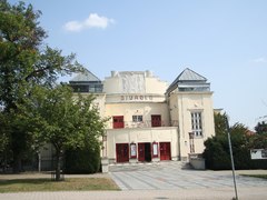 Nové tituly, nové tváře. Kladenské divadlo uvede muzikály i komedie
