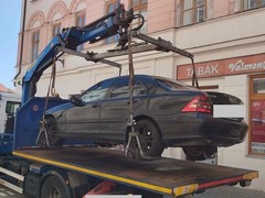 Soumrak vraků ve Znojmě. Z ulic zmizí nepojízdná auta, mohou skončit ve dražbě