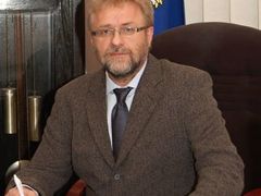 Čtyři významné osobnosti města převzaly pamětní plakety