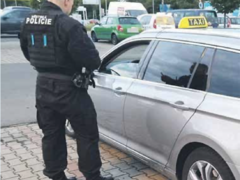 Město Mladá Boleslav se snaží o zlepšení taxislužeb. Byl zřízen policejní tým na jejich kontrolu