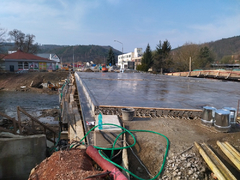 Rekonstrukce mostu v Tišnově míří do finále. Zprovozní ho nejspíše v polovině května