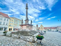 Mariánský sloup na Masarykově náměstí ve Znojmě projde rozsáhlou obnovou