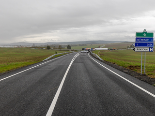 Nová přeložka na Rokycansku už slouží řidičům