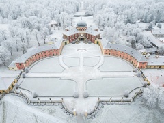 Advent na zámku: Zámek Veltrusy zve na adventní tvoření, prohlídky i živý betlém