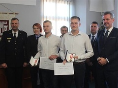 Na radnici ve Veselí byli oceněni zachránci tří lidských životů