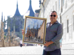 Dotek Minulosti: Výstava Miroslava Koželuha oslaví 30 let Kutné Hory na seznamu UNESCO