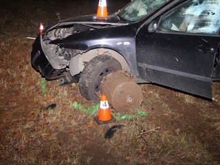 Na Vyškovsku boural pořádně opilý řidič. Nezvládl se vyhnout dopravní značce