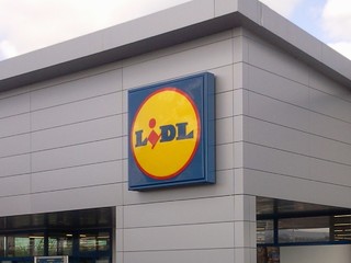 Otevřeno. Kutnohorský Lidl ve čtvrtek přivítal první zákazníky
