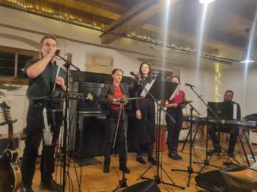 OBRAZEM: Radim Zenkl a Štěpán Baloun nadchli plný sál v Sýpce Boskovice