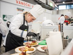 OBRAZEM: Kuchařská soutěž středních škol Jihomoravského kraje objevila nové talenty OBRAZEM: Kuchařská soutěž středních škol Jihomoravského kraje objevila nové talenty