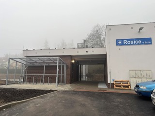 OBRAZEM: Projekt podpořený Nadací ČEZ zlepšil turistickou infrastrukturu v Rosicích