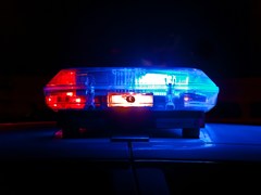 Po hřbitově v Blučině chodí muž a chová se nevhodně. Pátrají po něm strážníci Po hřbitově v Blučině chodí muž a chová se nevhodně. Pátrají po něm strážníci