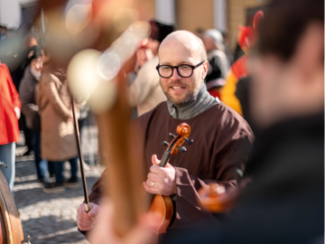 Mikulov ovládne fašankové veselí: 21. února vyrazí do ulic šavle, medvědi i koblihy