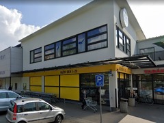 Předbíhání ve frontě na salám! Drama v boskovickém Albertu museli řešit strážníci