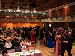 Benefiční ples Benatura v Hodoníně vynesl 200 tisíc korun pro děti a klienty  Zeleného domu pohody