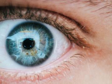 Slzy nejsou jen voda. Syndrom suchého oka trápí až třetinu dospělých