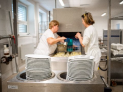 Lepší jídlo, lepší péče: Nemocnice Kyjov slavnostně otevřela zmodernizované stravovací zázemí