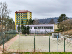 Prázdninová modernizace: Čtyři blanenské školy se dočkají nových zahrad a sportovišť