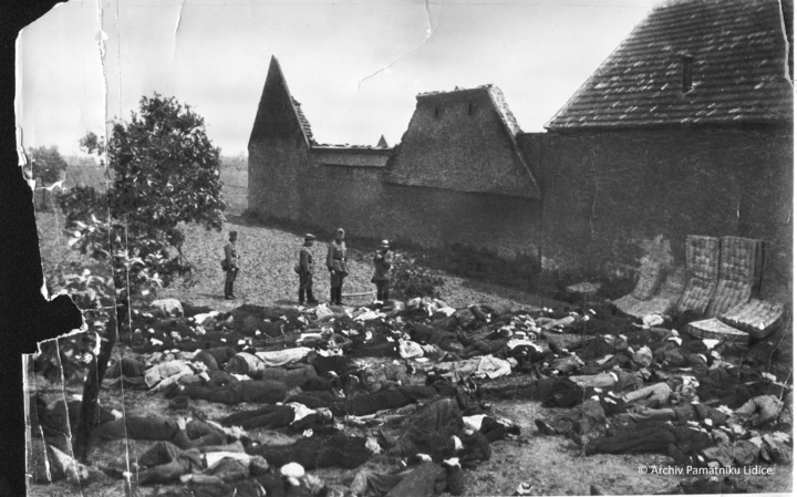 Vypálené Lidice 003.jpg