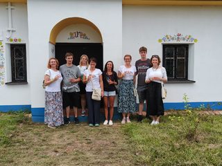 Letní otevřené sklepy v Brumovicích nabídnou víno, gastronomii i večerní program