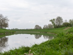 U Vnorov vzniká nová lávka přes řeku Moravu. Propojí břehy i region