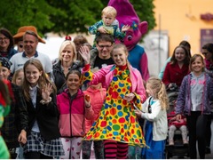 V Dobříši se chystá velká květnová oslava rodin a zdravotníků!