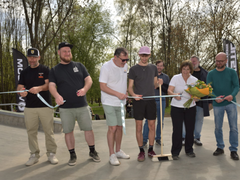 OBRAZEM: Na Smečenské ulici od dubna funguje nový skatepark. Cílí na mladé a slibuje nehlučný provoz
