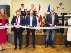 Dalkovice uvedly do provozu nově zrekonstruovaný kulturní dům, slavnost doprovodila dechovka