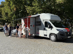 Lítačku si lidé nově vyřídí přímo v Sedlčanech díky mobilní kanceláři PID Point Lítačku si lidé nově vyřídí přímo v Sedlčanech díky mobilní kanceláři PID Point