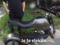 Opilý jezdec na elektrokoloběžce: u Kyjova nebezpečně kličkoval mezi cyklisty