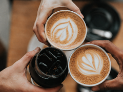 K smrti dobrý kafe míři do Kralup!