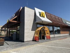 OBRAZEM: McDonald's otevřel brány v Kutné Hoře. První restaurace ve městě stříbra