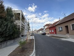 Rekonstrukce ulice Palackého je dokončena. Ve Veselí vznikla nejmodernější ulice ve městě Rekonstrukce ulice Palackého je dokončena. Ve Veselí vznikla nejmodernější ulice ve městě