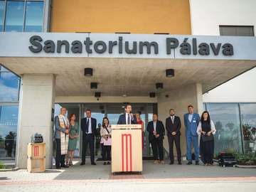 OBRAZEM: V Pasohlávkách otevřeli Sanatorium Pálava. Zařízení nabídne specializovanou rehabilitační péči OBRAZEM: V Pasohlávkách otevřeli Sanatorium Pálava. Zařízení nabídne specializovanou rehabilitační péči
