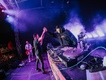 Chinaski zahrají v pátek pod širým nebem v Moravském  Krumlově. Doprovodí je DJ Friky a kapela Nedivoč