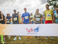 OBRAZEM: Brdský půlmaraton ocenil medailemi veterány, ale nejrychlejší byla omladina