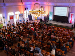 Sucho, eroze, přívalové deště. Adapterra na konferenci ukáže, co funguje Sucho, eroze, přívalové deště. Adapterra na konferenci ukáže, co funguje