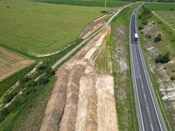 Archeologické nálezy z dálnice D7